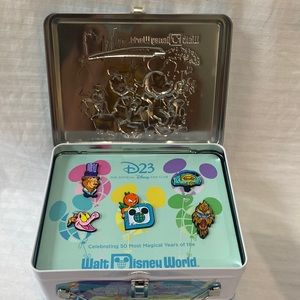 D23 Pins & Lunch box